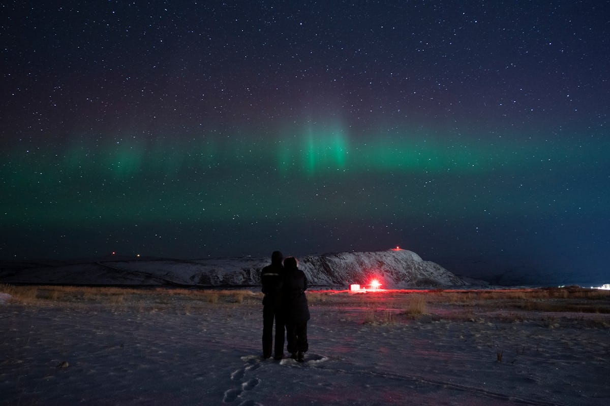 Aurora Hunters Can’t Sleep: Why Tonight Might Be the Show of 2026